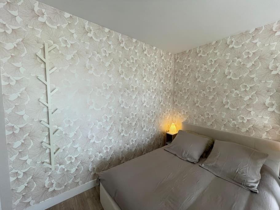 T1 - parking - 4min de l'intramuros - linge inclus Apartment in Vannes