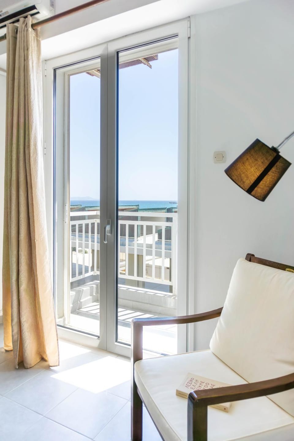 Natural landscape, View (from property/room), Balcony/Terrace, Seating area, Sea view