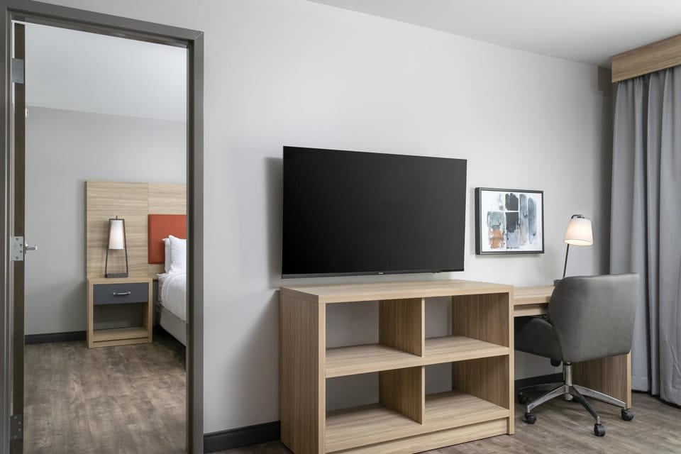 TV and multimedia, Living room, Bedroom