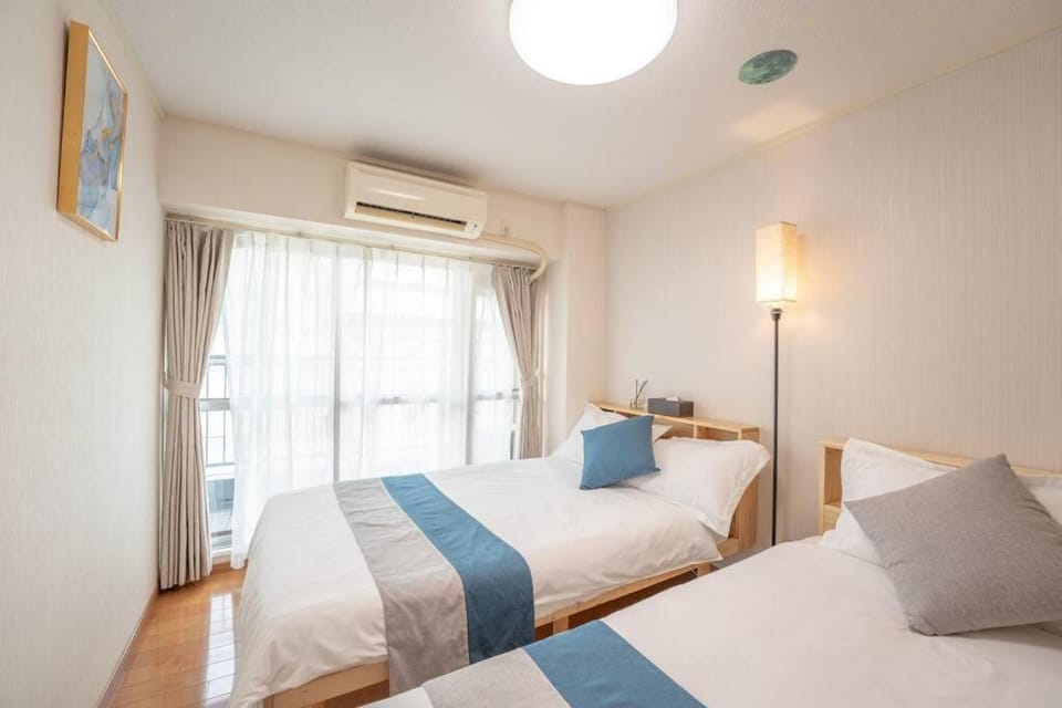 12 MIN walk to Shinjuku STR ,6 MIN Higashishinjuku ,nearest kabukicho ,shinjuku oen, Apartment in Shinjuku