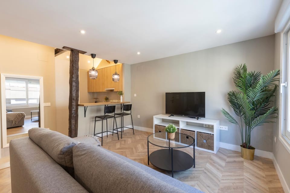 Kitchen or kitchenette, Living room