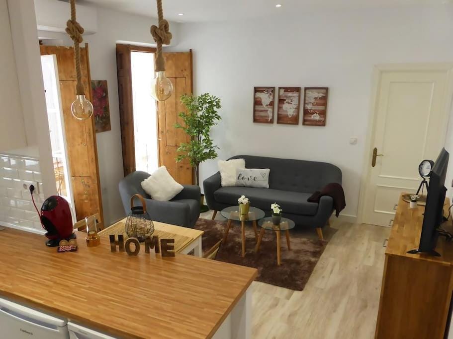 Apartamento 'Mini Jungle' en el corazón de Cádiz Apartment in Cadiz