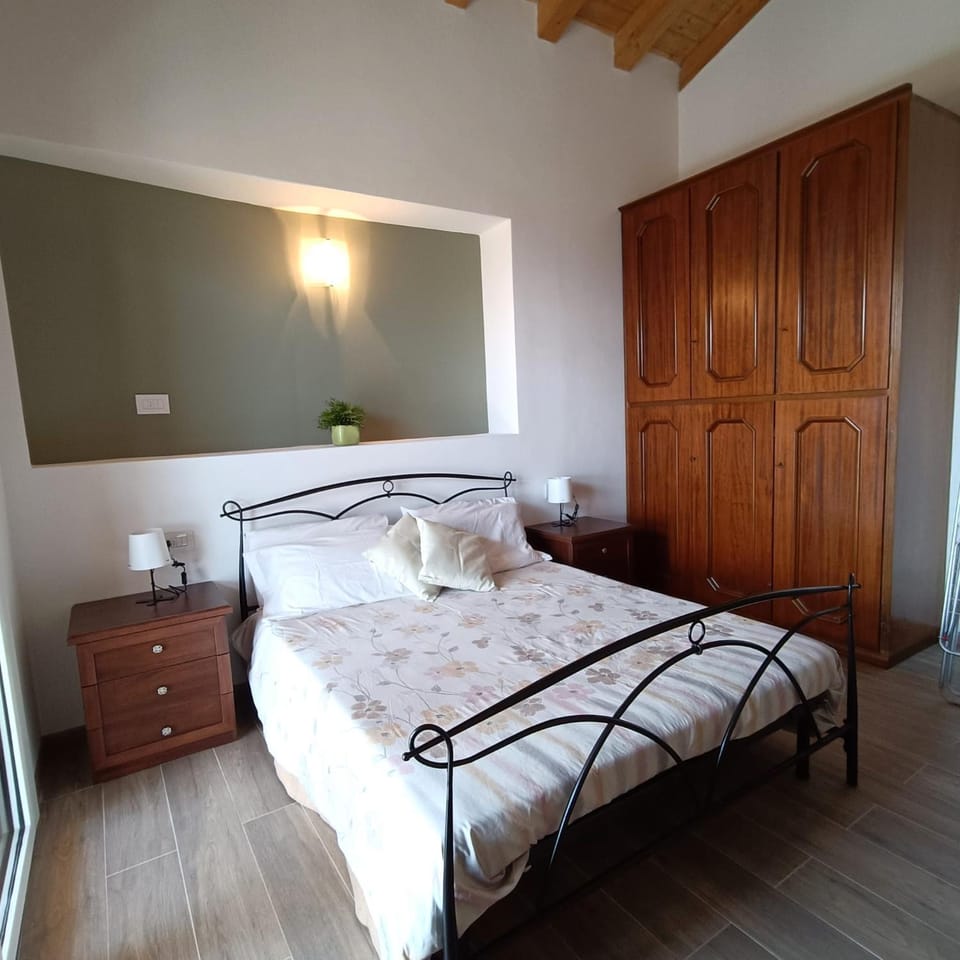 Castello Mountain Lake Iseo Hospitaty Apartment in Province of Brescia