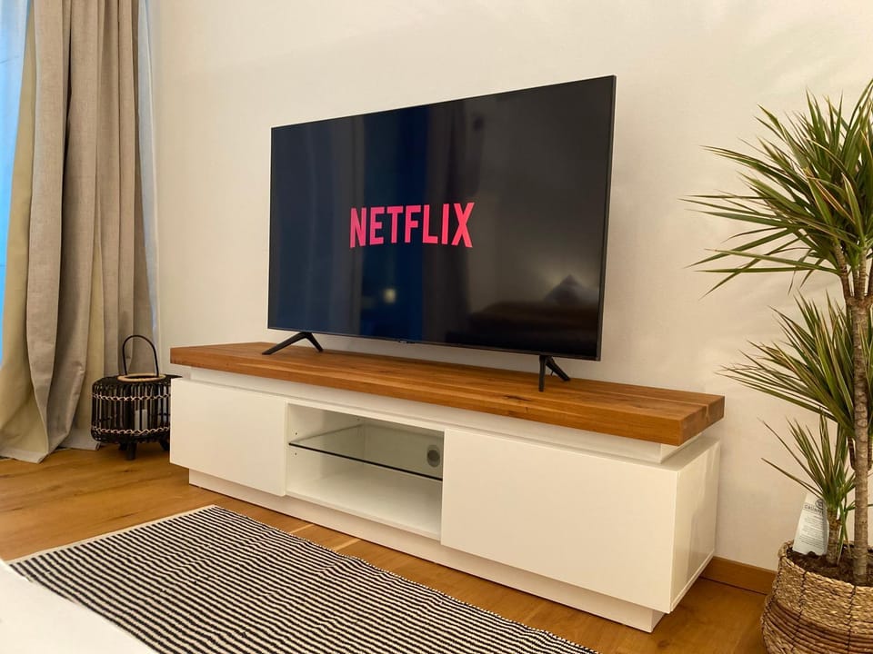 TV and multimedia, Bedroom