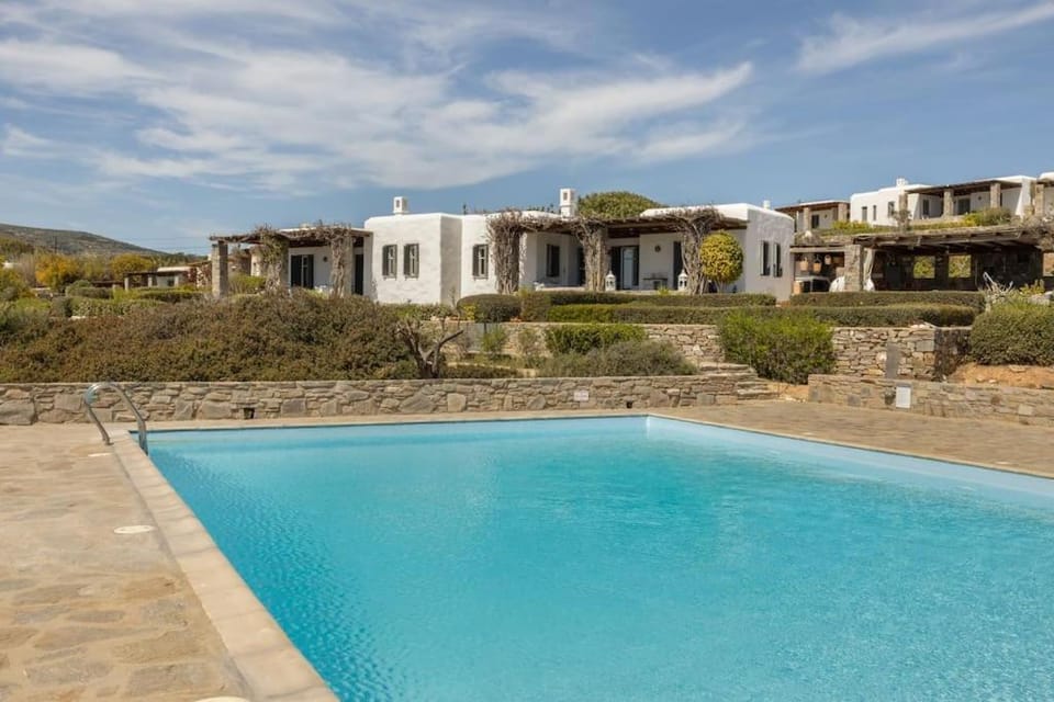 Isterni - 3BR House with Sea View & BBQ - Blue Coral 2 Apartment in Paros, Greece