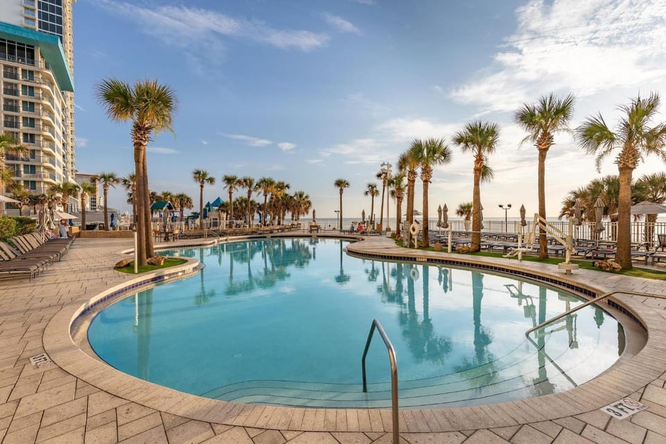 Ocean Walk Resort 1707 House in Florida