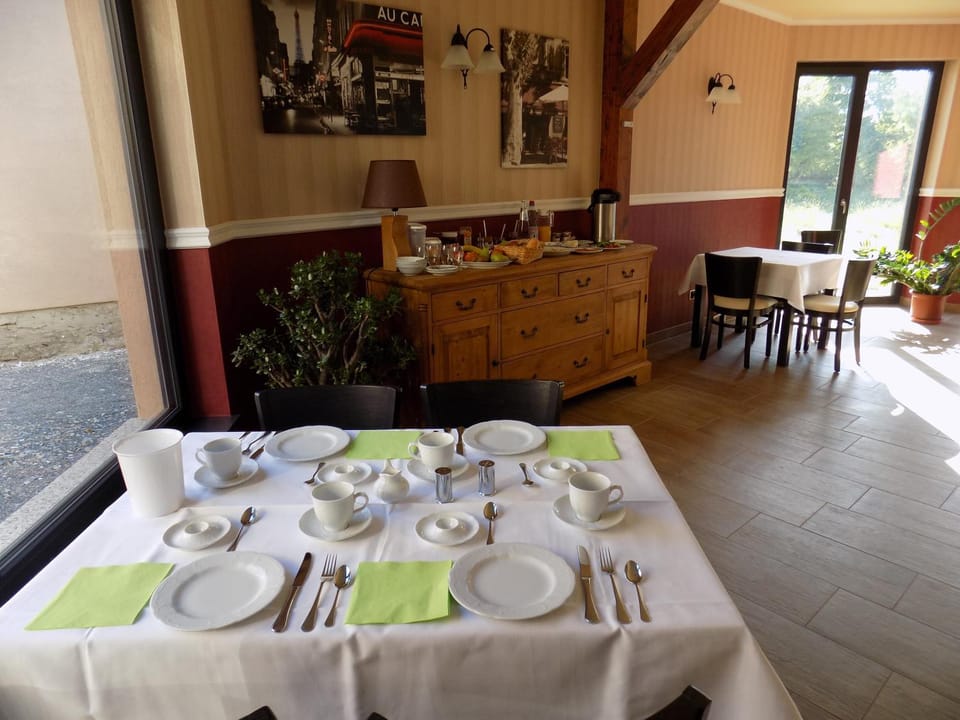 Coffee/tea facilities