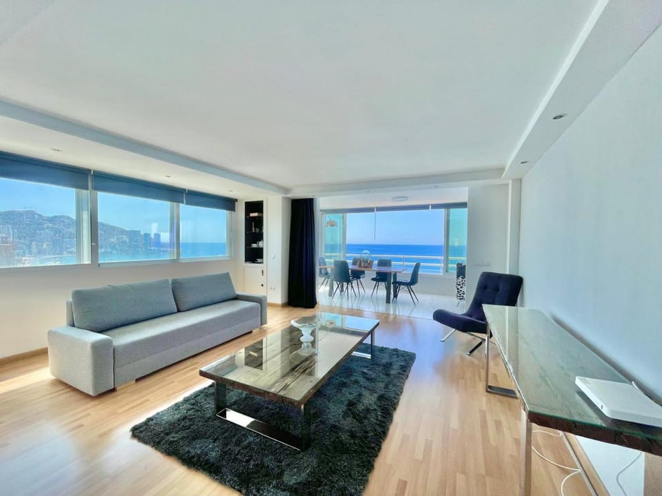 Torre Coblanca Seafront Apartment Apartment in Benidorm