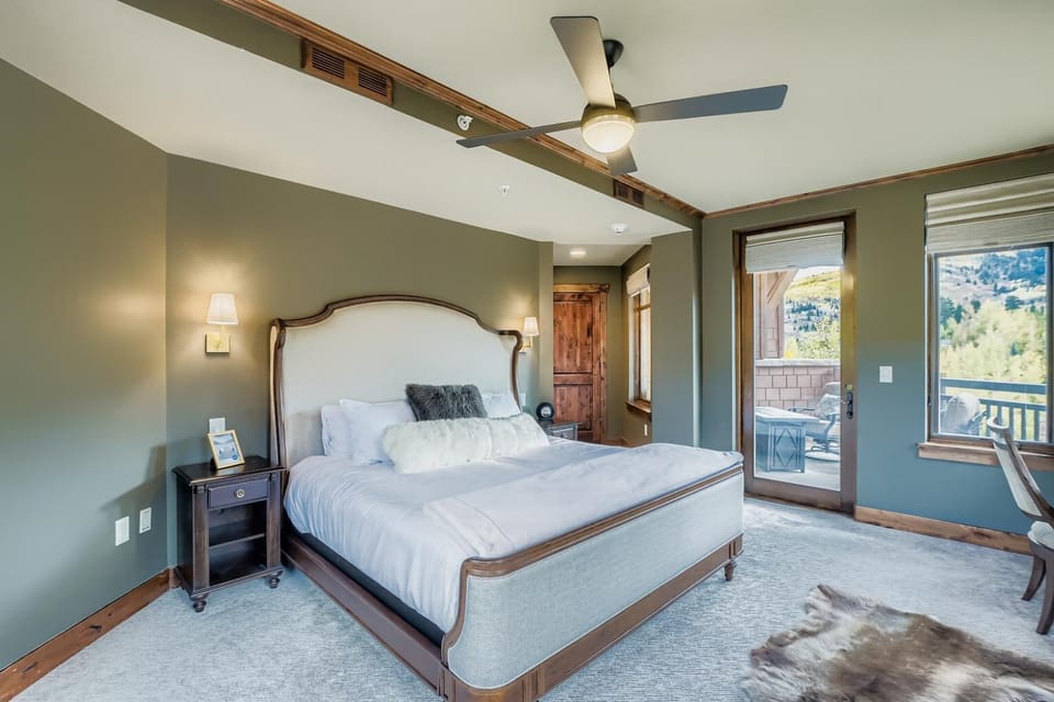 Park City Lux Dream Ski In Out at Canyons Village 521H Apartment in Wasatch County