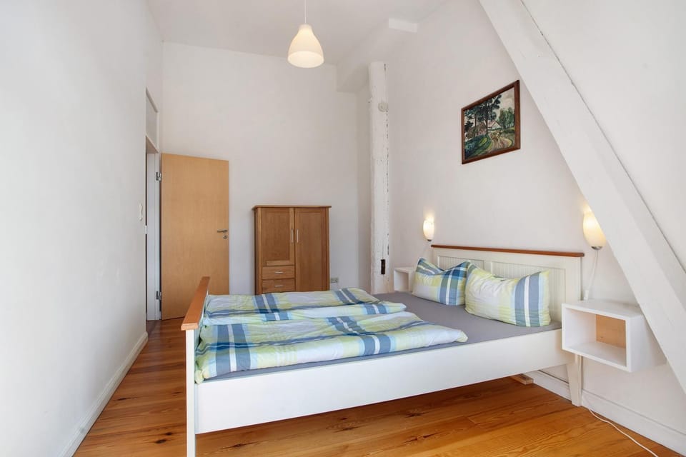 Property building, Living room, Bedroom