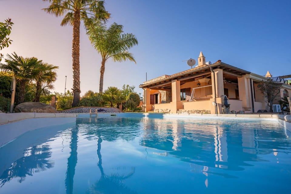 Villa Sa Marina con piscina Villa in Sardinia