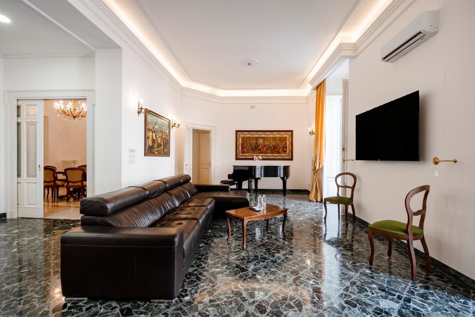 The one - Luxury Seaview with Piano Apartment in Bari