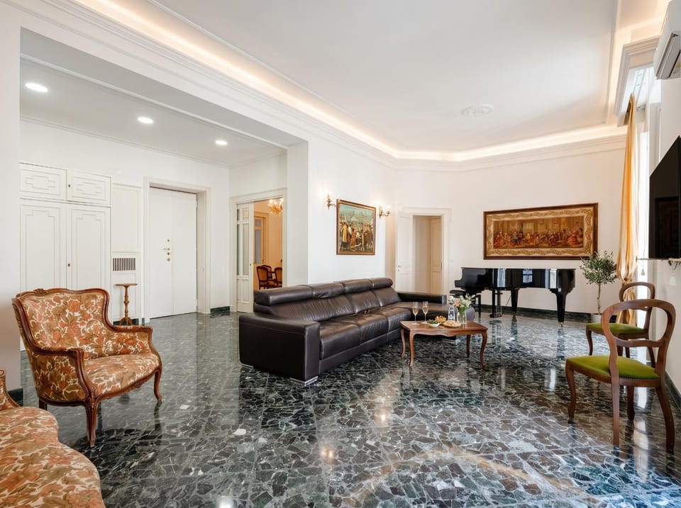 The one - Luxury Seaview with Piano Apartment in Bari