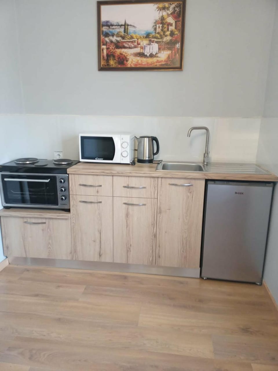Kitchen or kitchenette, kitchen