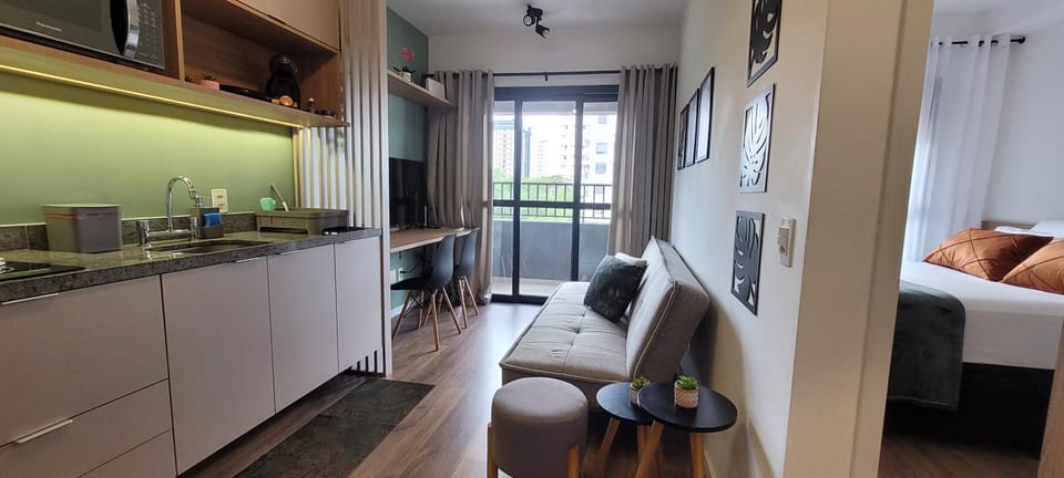 Kitchen or kitchenette, Living room