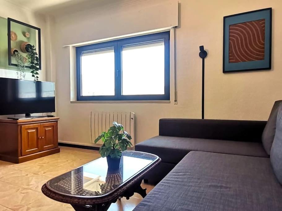 Mountain View Beach House Apartment in Costa da Caparica