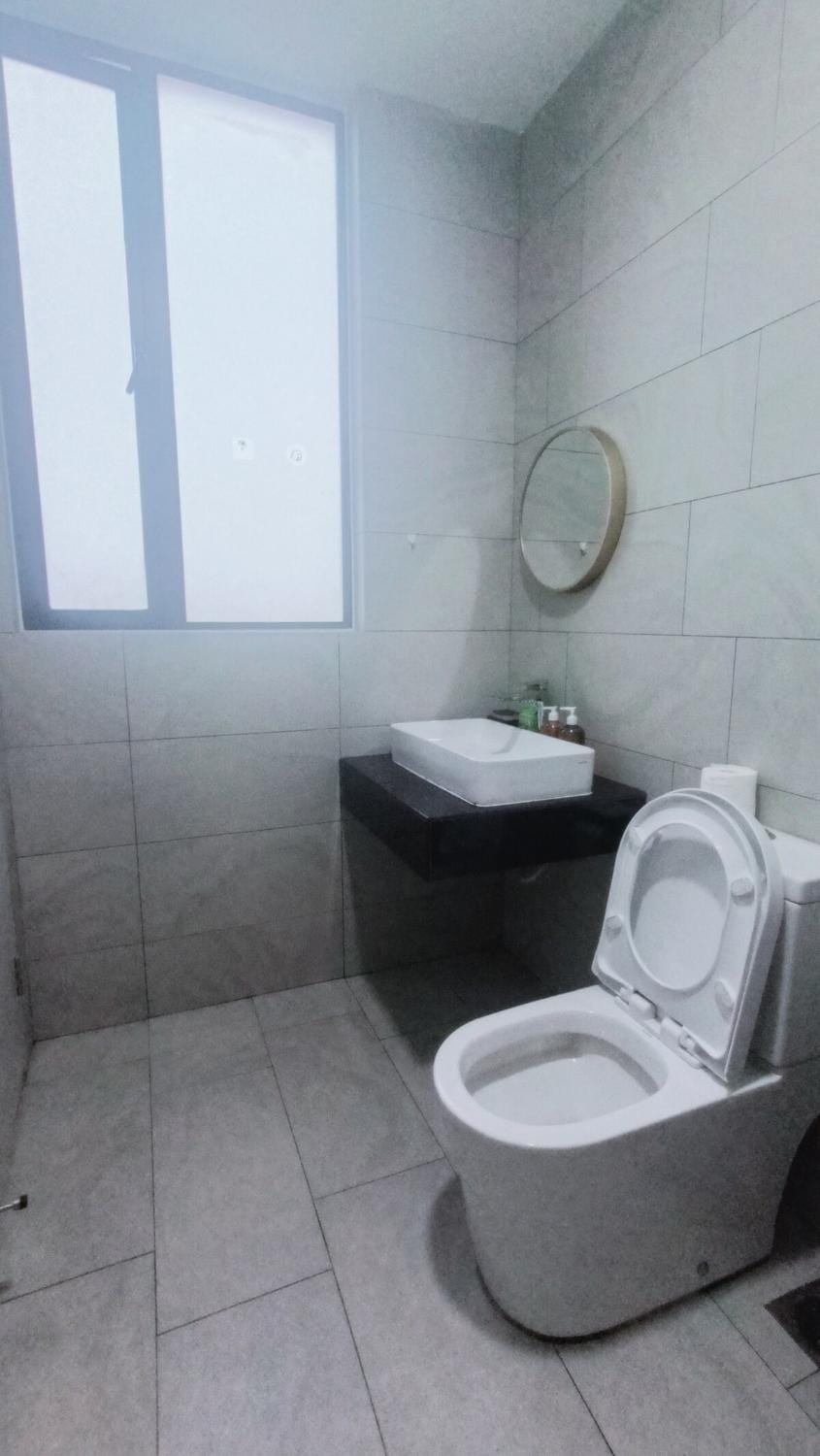 Toilet, Bathroom