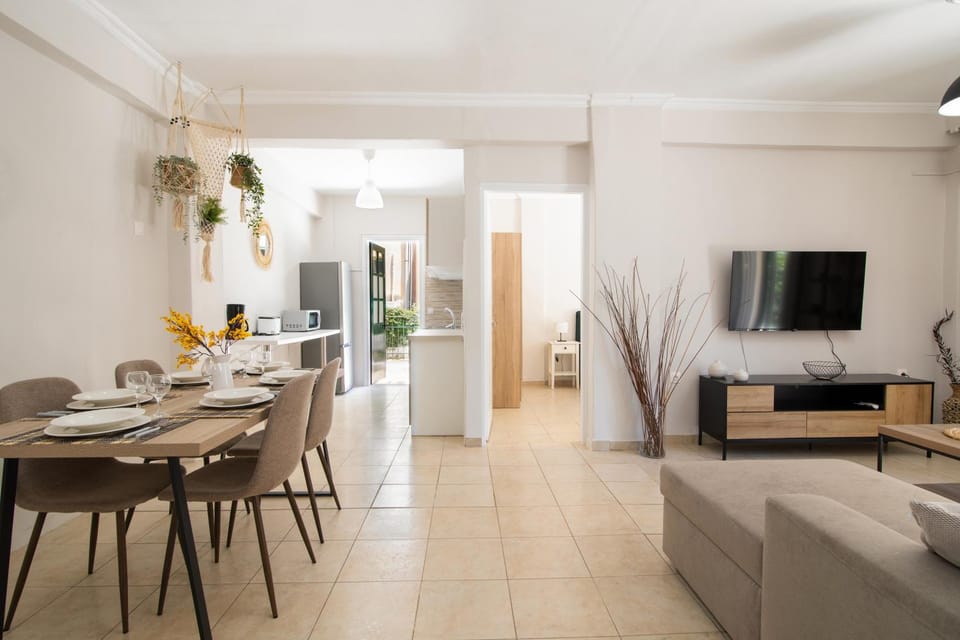 Kitchen or kitchenette, Living room, Dining area