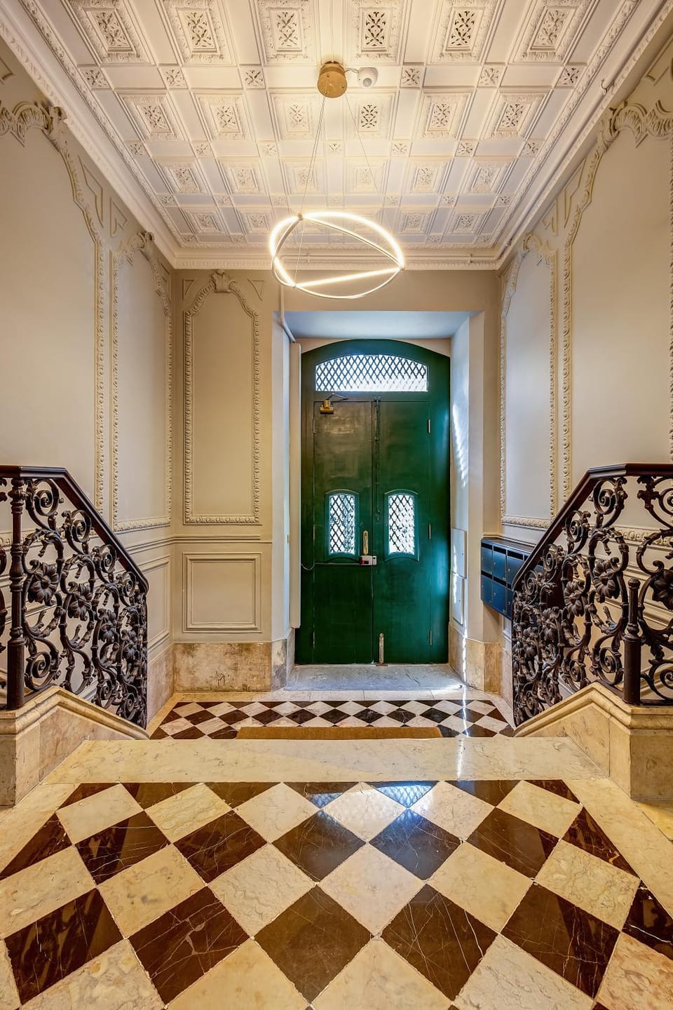 Avenida Liberdade Guesthouse Bed and Breakfast in Lisbon