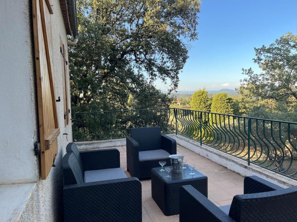 Maison calme au cœur de la Sainte Baume Villa in Saint-Maximin-la-Sainte-Baume