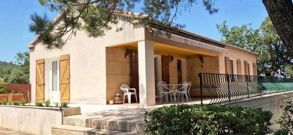 Maison calme au cœur de la Sainte Baume Villa in Saint-Maximin-la-Sainte-Baume