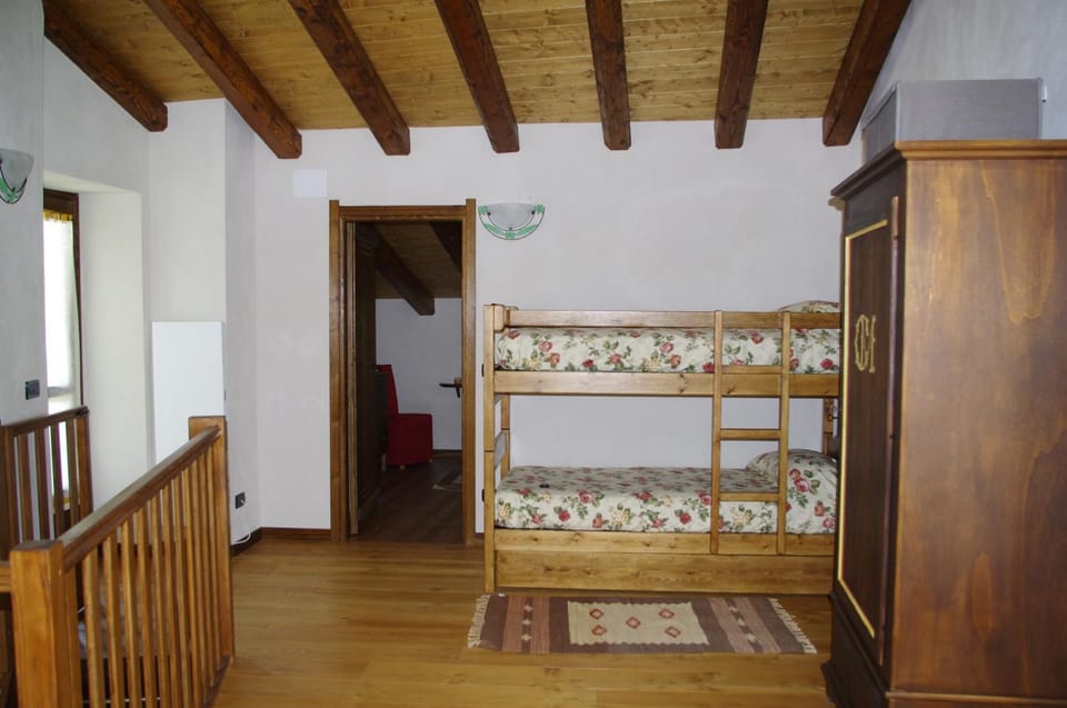 Naturalmente Housing House in Piedmont