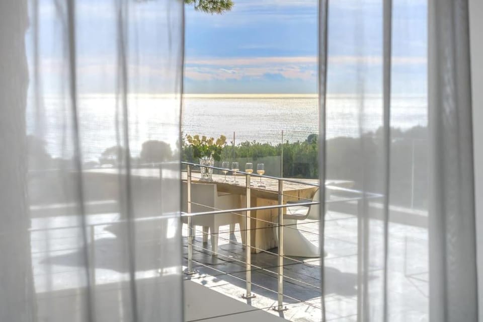 Day, Natural landscape, View (from property/room), Balcony/Terrace, Lake view, River view, Sea view