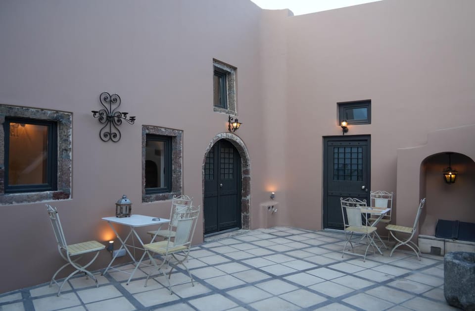 Inner courtyard view