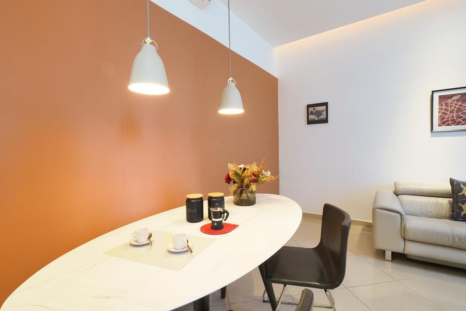 Living room, Dining area