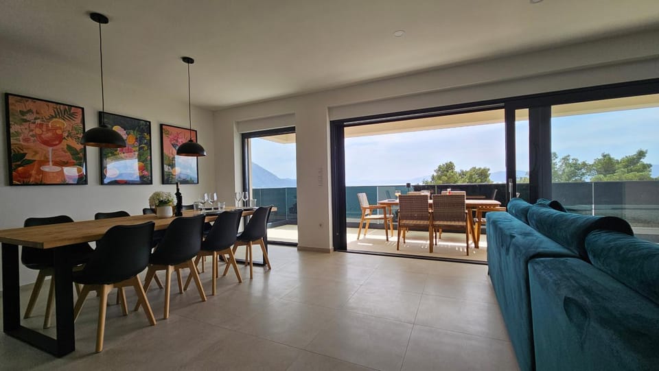 Balcony/Terrace, Dining area