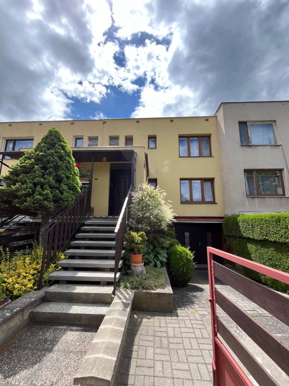 Property building, Facade/entrance