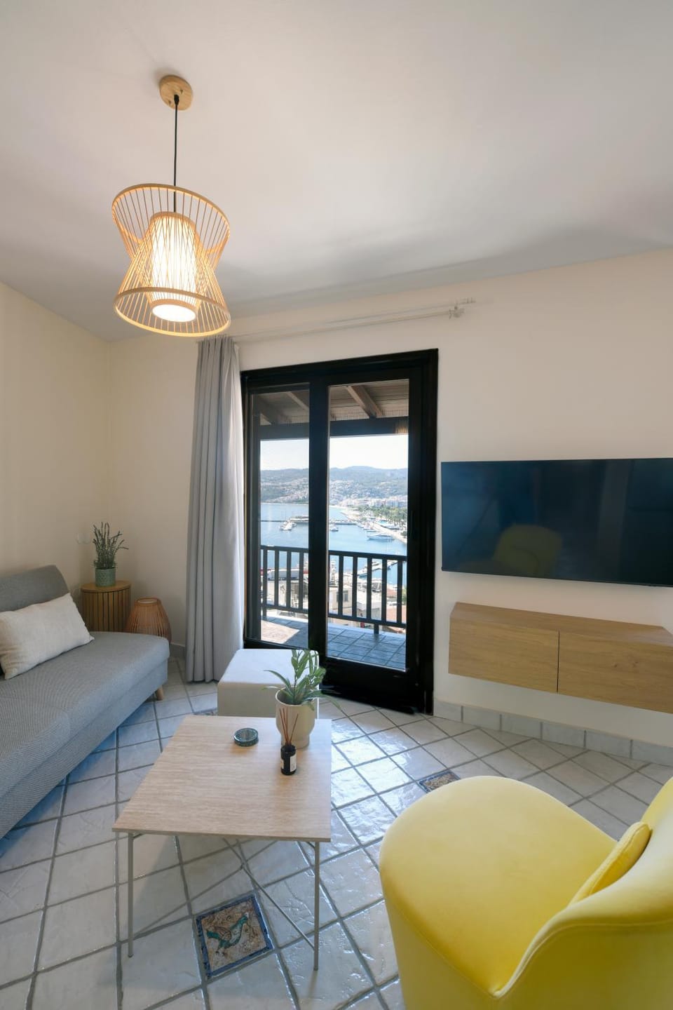 Balcony/Terrace, Living room