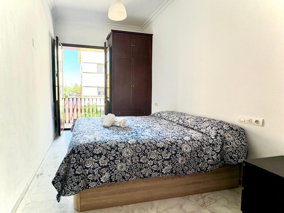 Apartamento con Balcón Castilla Triana Apartment in Seville