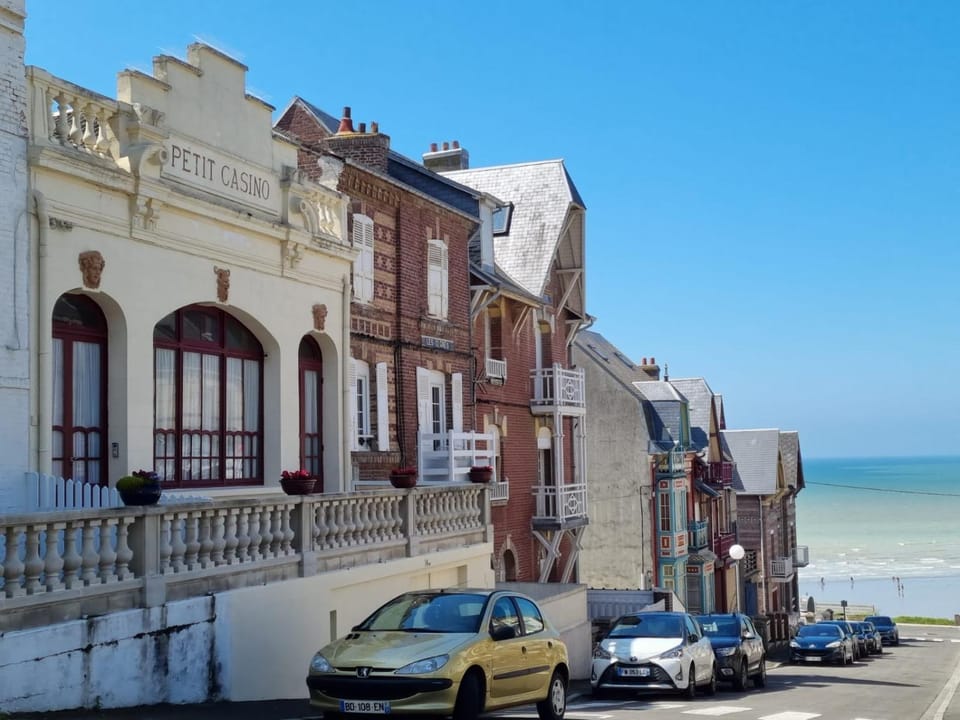 Le petit Casino, insolite et vue mer House in Ault