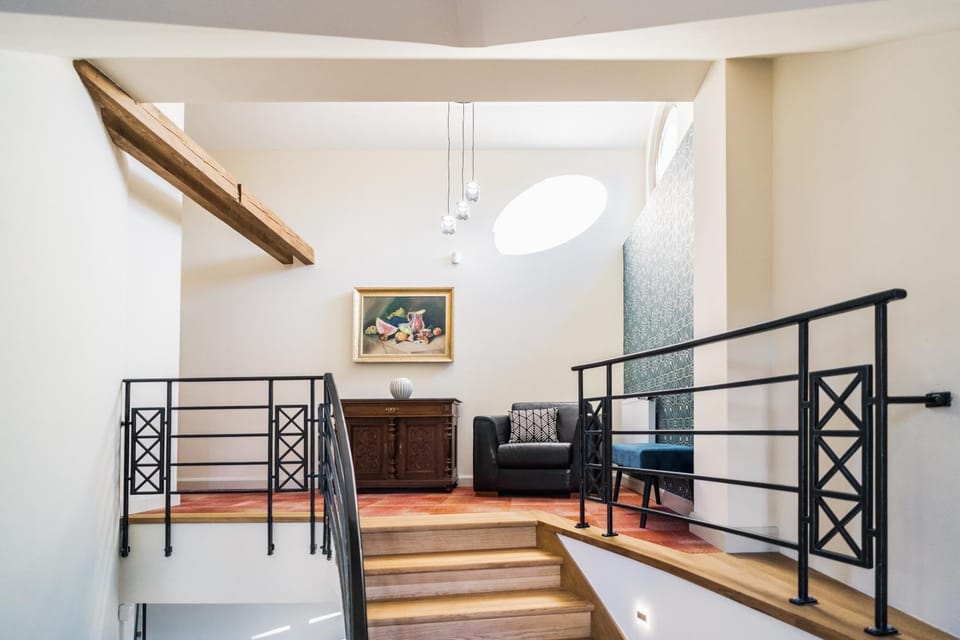 Property building, Internal: Not applicable to any particular room