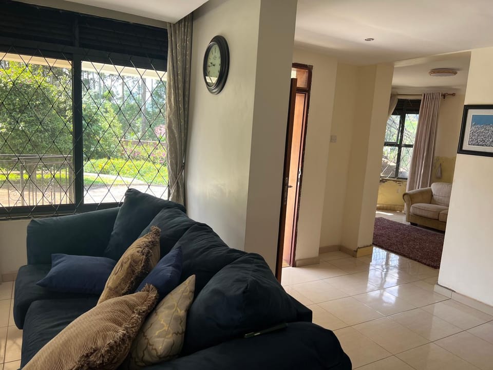 Muhabura Majesty Villa in Uganda