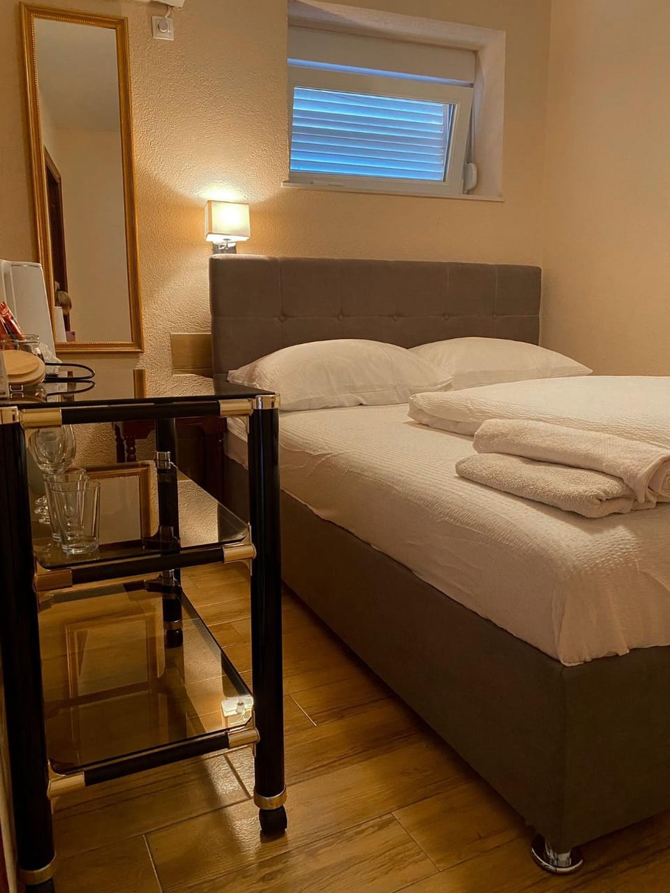 Bed, Coffee/tea facilities, Bedroom, towels