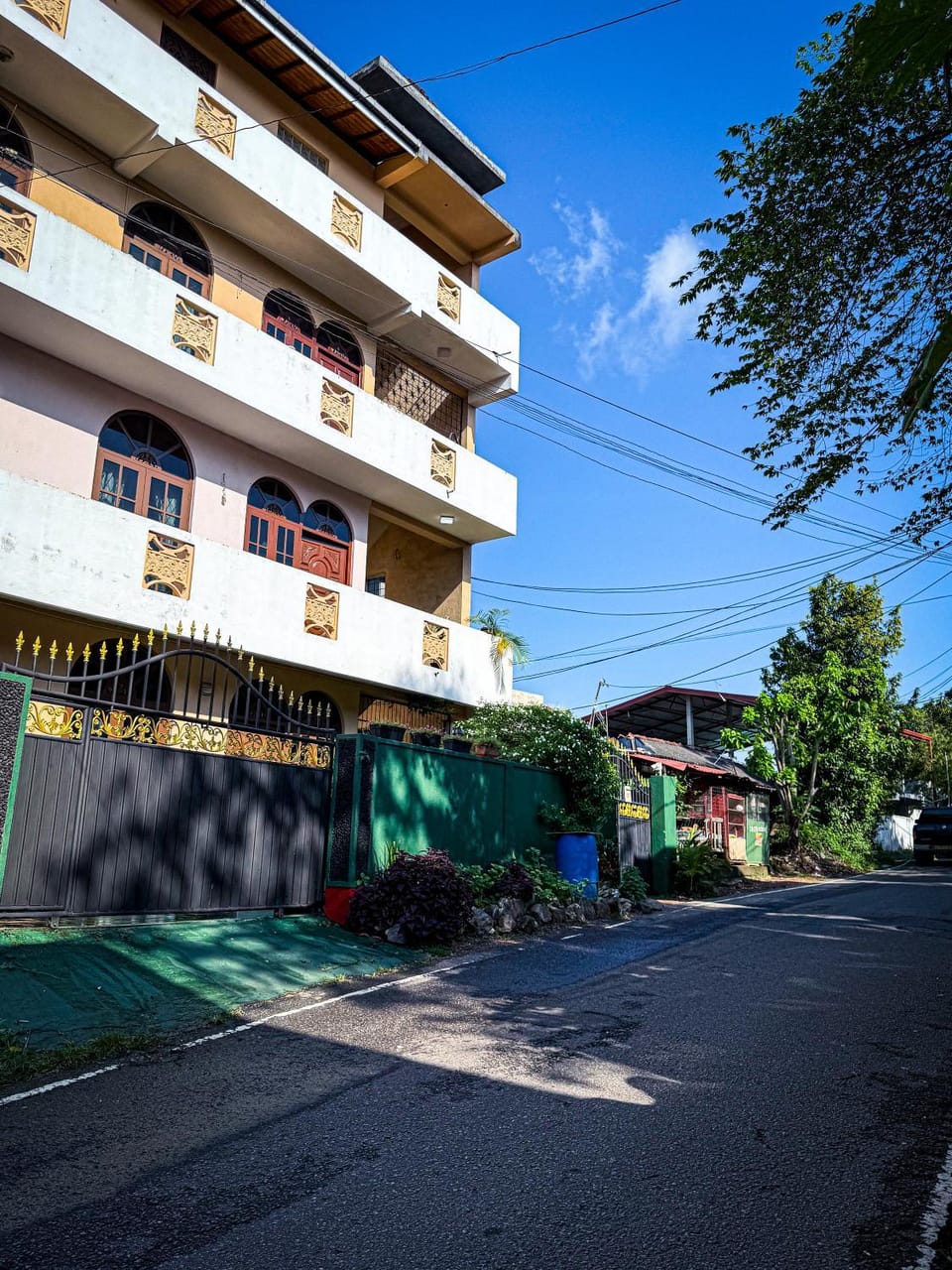 Property building, Day