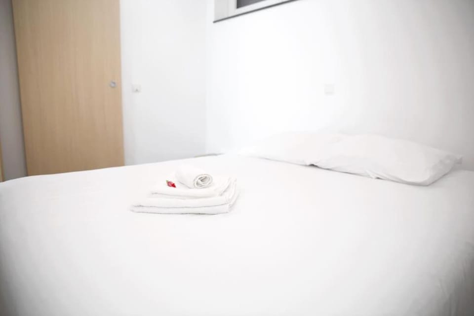 Modern & Bright 1BR Flat Apartment in Luxembourg