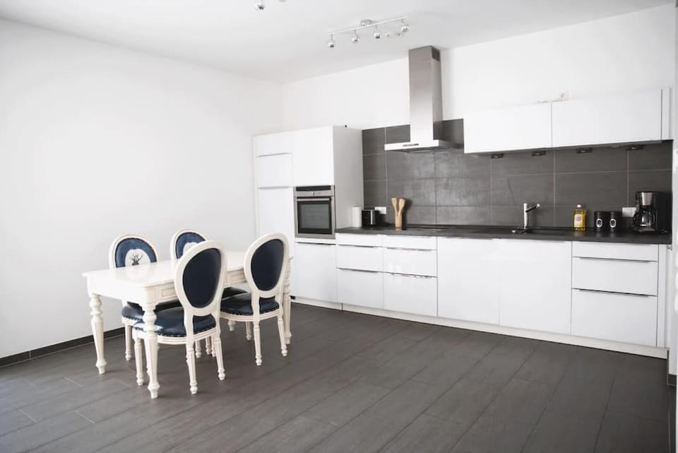 Modern & Bright 1BR Flat Apartment in Luxembourg