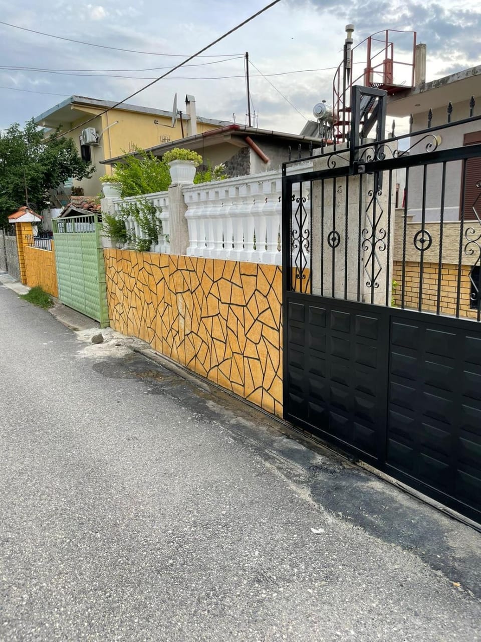 Property building, Neighbourhood, Street view