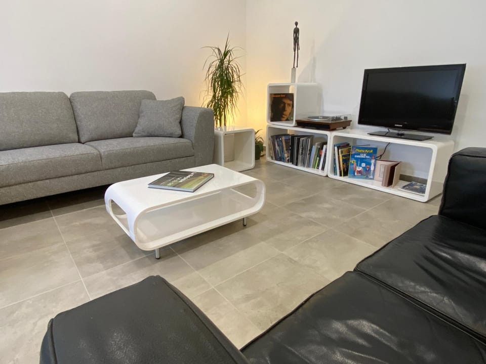 TV and multimedia, Living room