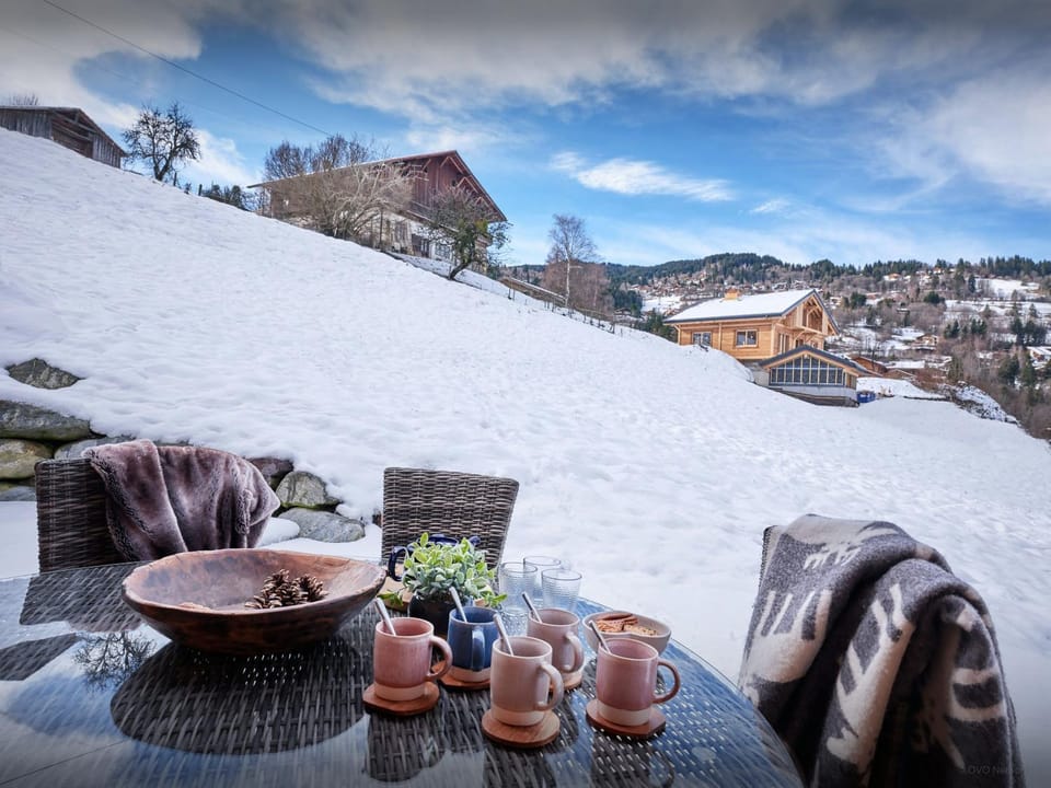 Day, Natural landscape, Winter, Seating area, Mountain view