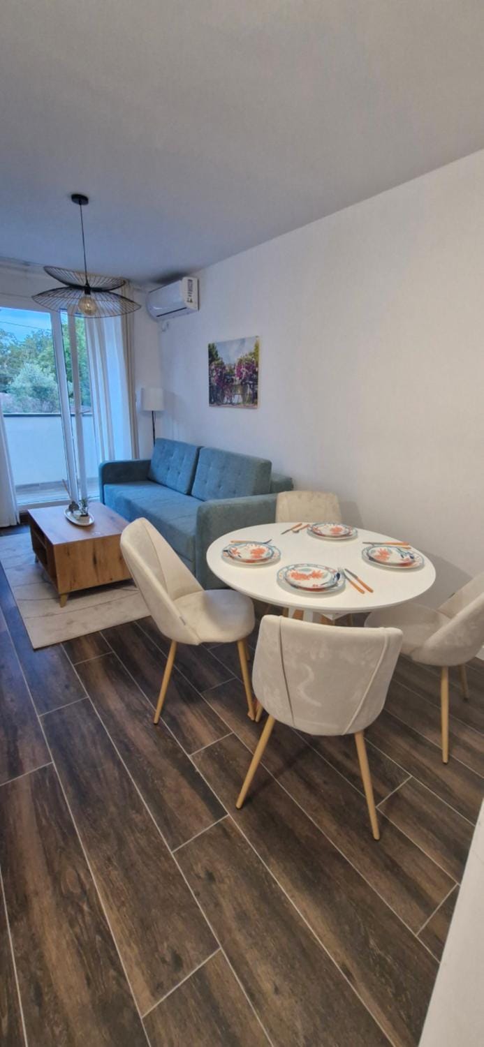 Zira2 Apartment in Kotor Municipality