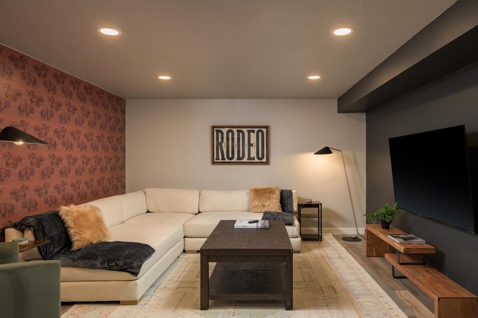 Communal lounge/ TV room, Living room