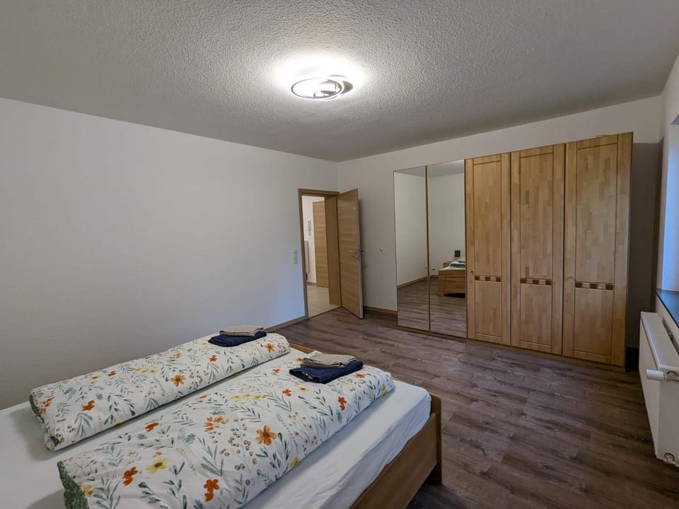 Bed, Photo of the whole room, Bedroom, wardrobe