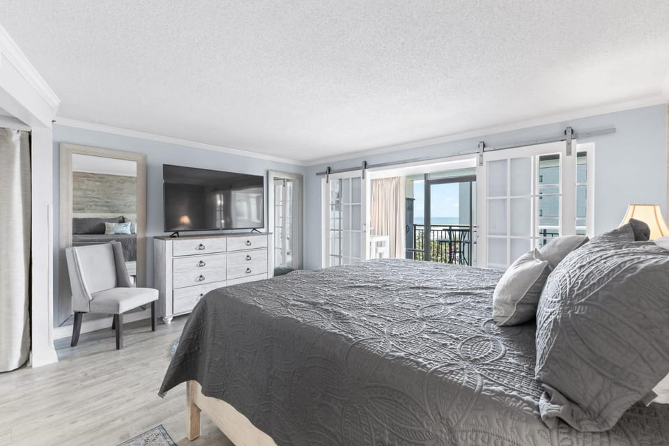 New Oceanview Suite - Caravelle 504 House in Myrtle Beach