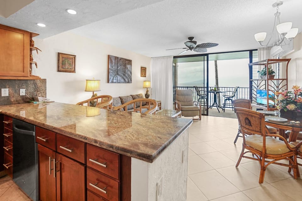 Papakea's Finest Oceanfront - #A-205 - Resort in Kaanapali