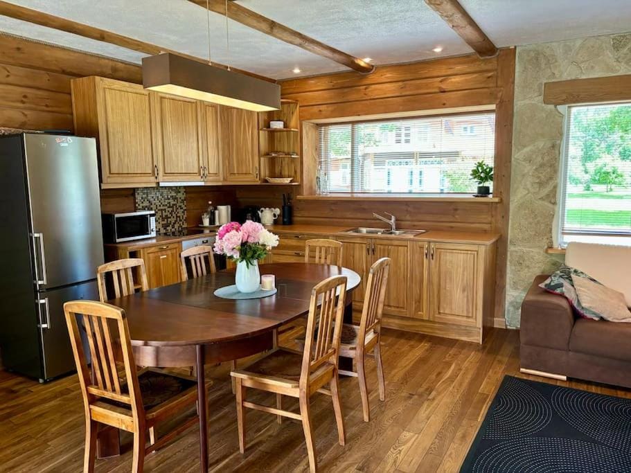 Kitchen or kitchenette, Seating area, Dining area, dishwasher, oven, stove
