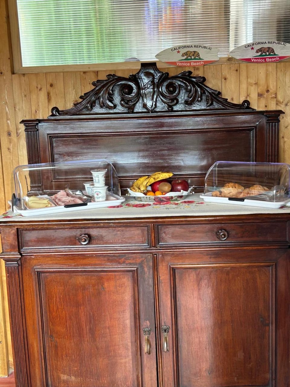 Buffet breakfast